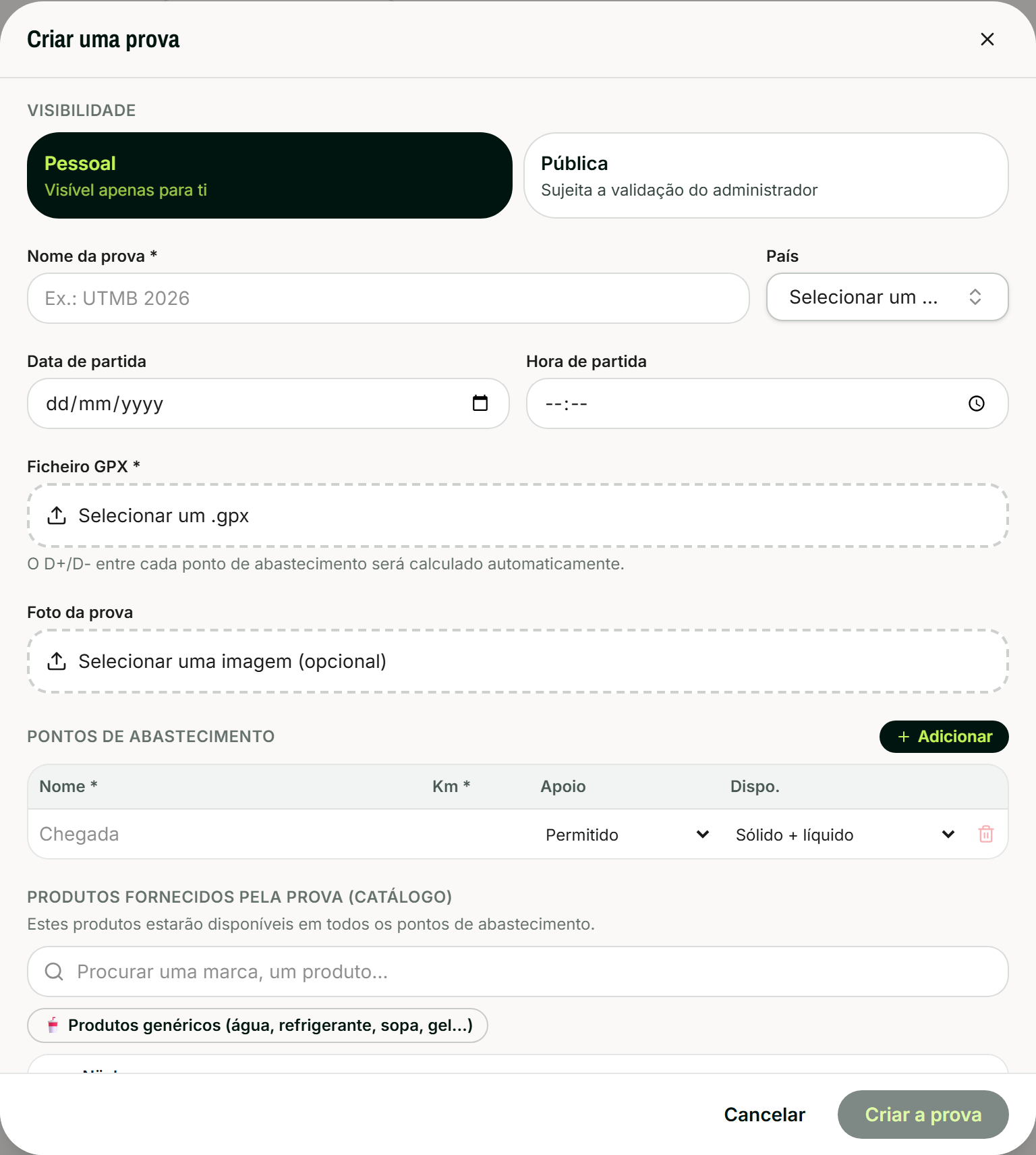 A tela de criação de uma corrida: visibilidade pessoal ou pública, nome, país, data e hora de partida, arquivo GPX, foto, depois a lista dos pontos de abastecimento com seu quilômetro, assistência autorizada ou não e o que é servido lá.